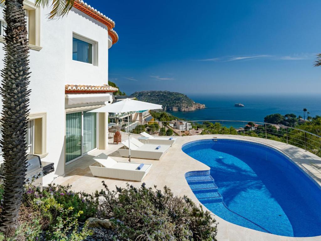 Villa Tintorera Mar Azul by Interhome