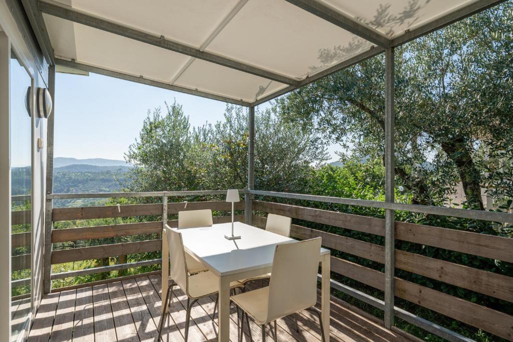 Camping Belsito - Casa Con 2 Camere Da Letto