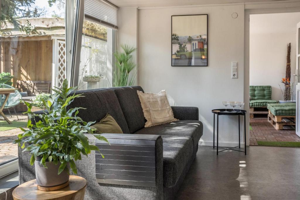 Modernes Landapartment - Apartamento De Un Dormitorio Con Vistas Al Jardín