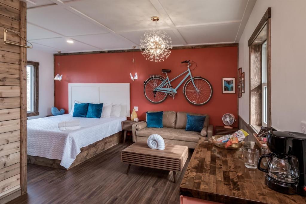 Boutique Hotel King, Queen & Kitchen Suites Easy Drive to Downtown - Error