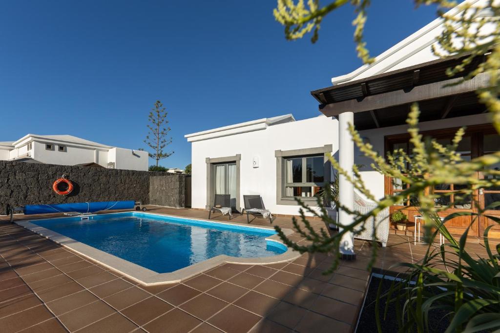 Villa Mo Luxury Heated Pool
