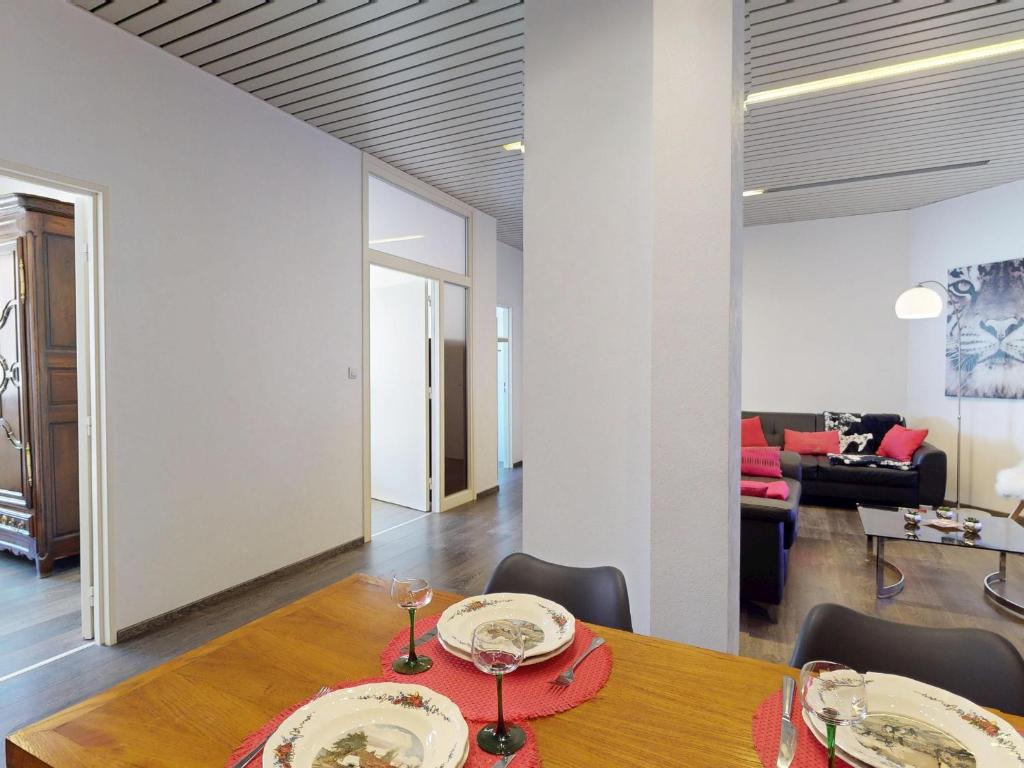 Appartement Rénové, 3 Ch. avec Parking Privé, Hyper-Centre Colmar - FR-1-744-36 – photo 22