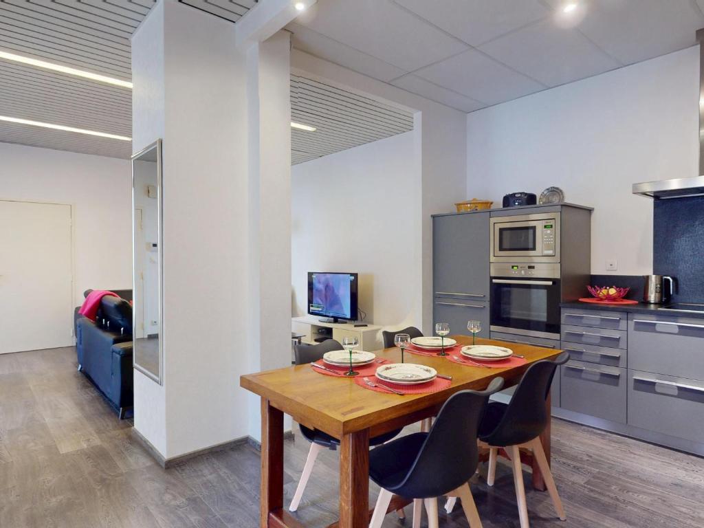 Appartement Rénové, 3 Ch. avec Parking Privé, Hyper-Centre Colmar - FR-1-744-36 – photo 34