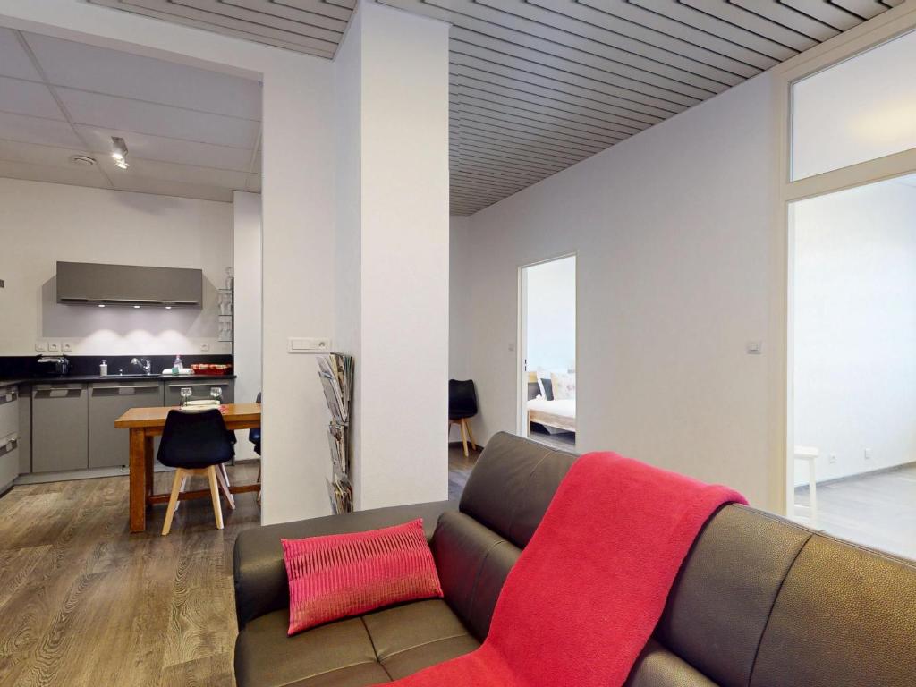 Appartement Rénové, 3 Ch. avec Parking Privé, Hyper-Centre Colmar - FR-1-744-36 – photo 36