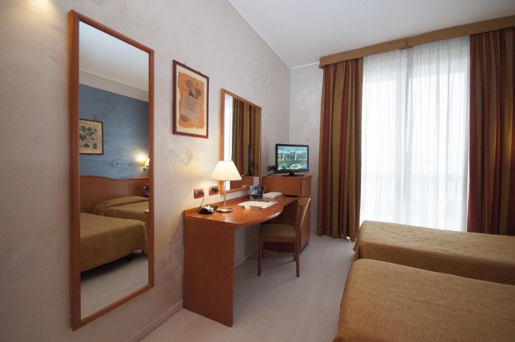 TV a/nebo společenská místnost v ubytování Hotel Brindor