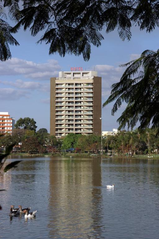  Lagoa Serena Flat Hotel