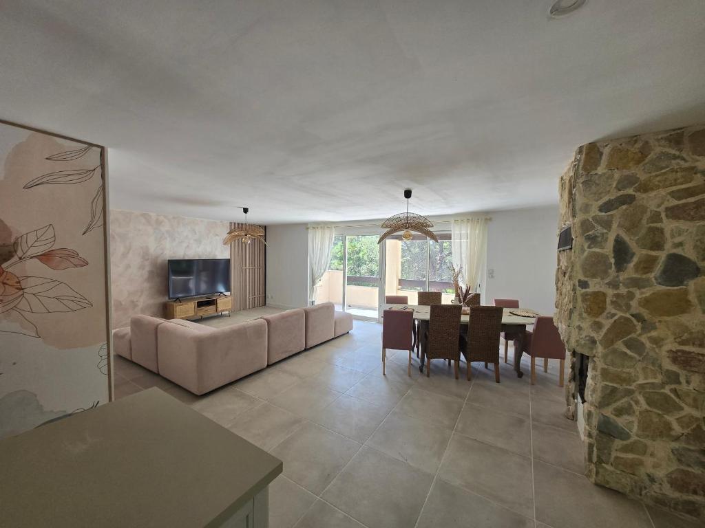 House 20 photo photo 6