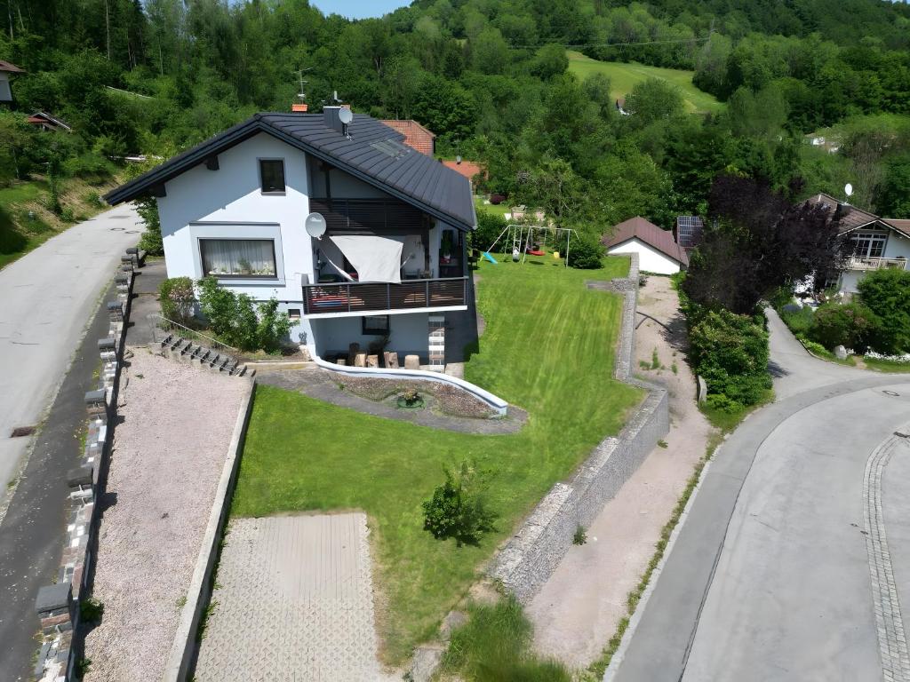 an aerial view of a house on the side of a road at Haus Erichsen in Perlesreut