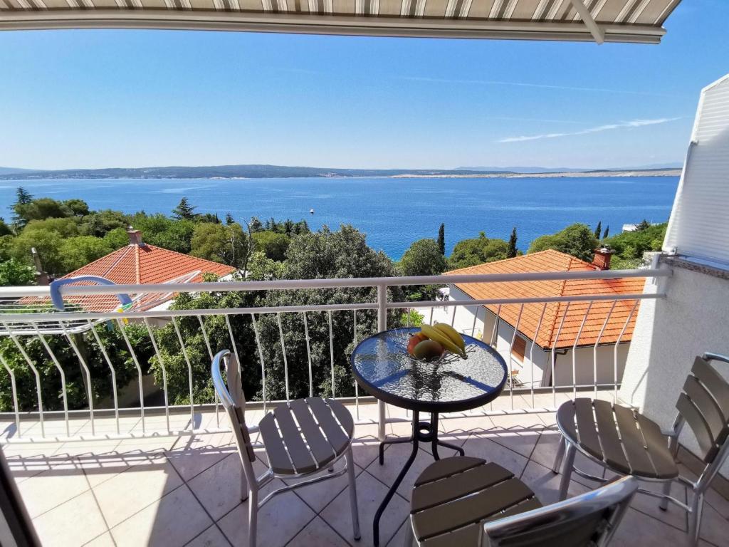Apartment Wohnung mit Meerblick- 100m vom Strand entfernt by Interhome