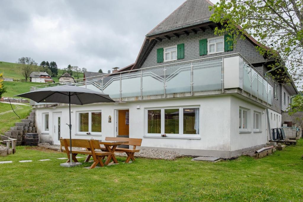 Ferienwohnung im Grünen - Housity