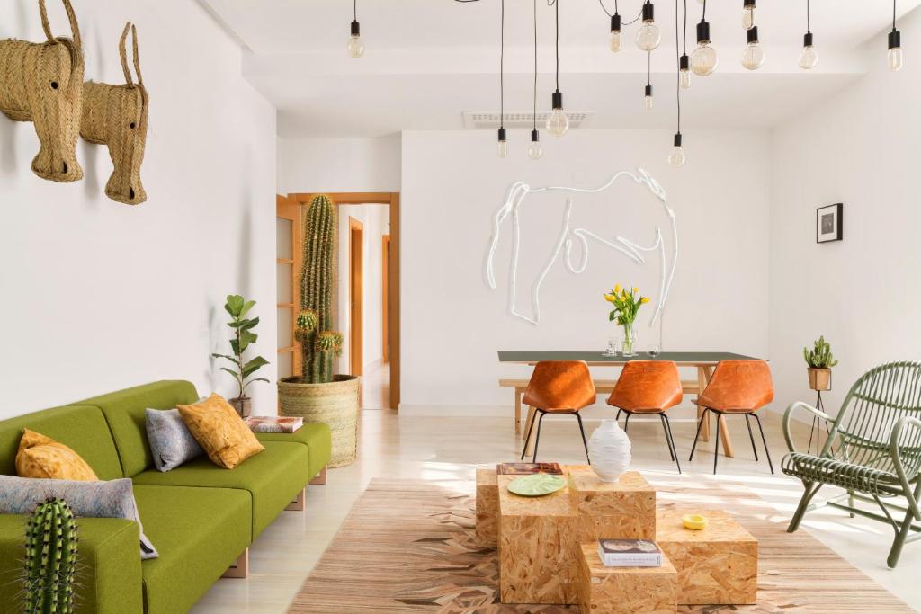 Posedenie v ubytovaní Halcyon Days designer apartments by Ana Locking