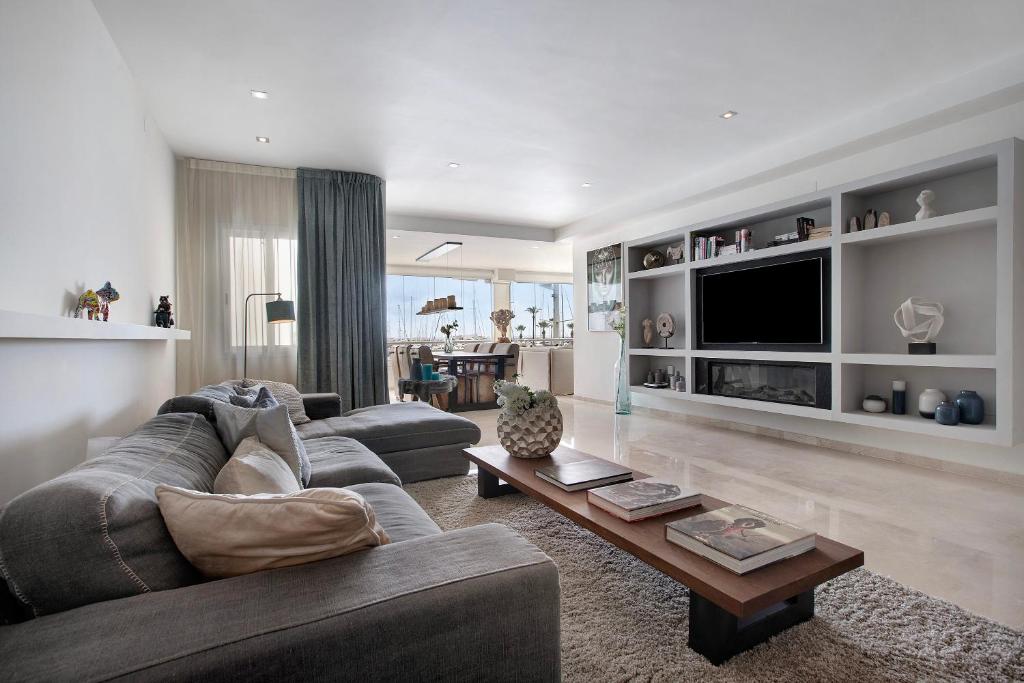 Puerto Marina exclusive apartment