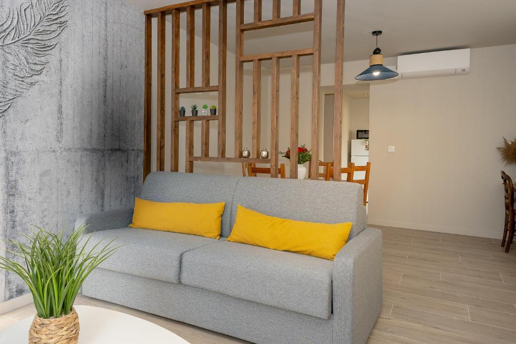 Gite La Maison Du Soyeux Ga - Appartement Avec Terrasse