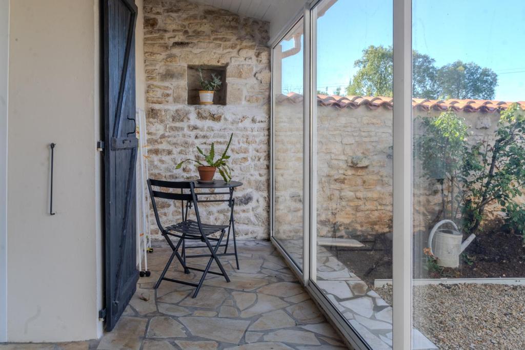 Gallery image of Gite Chai Nous in Brizambourg