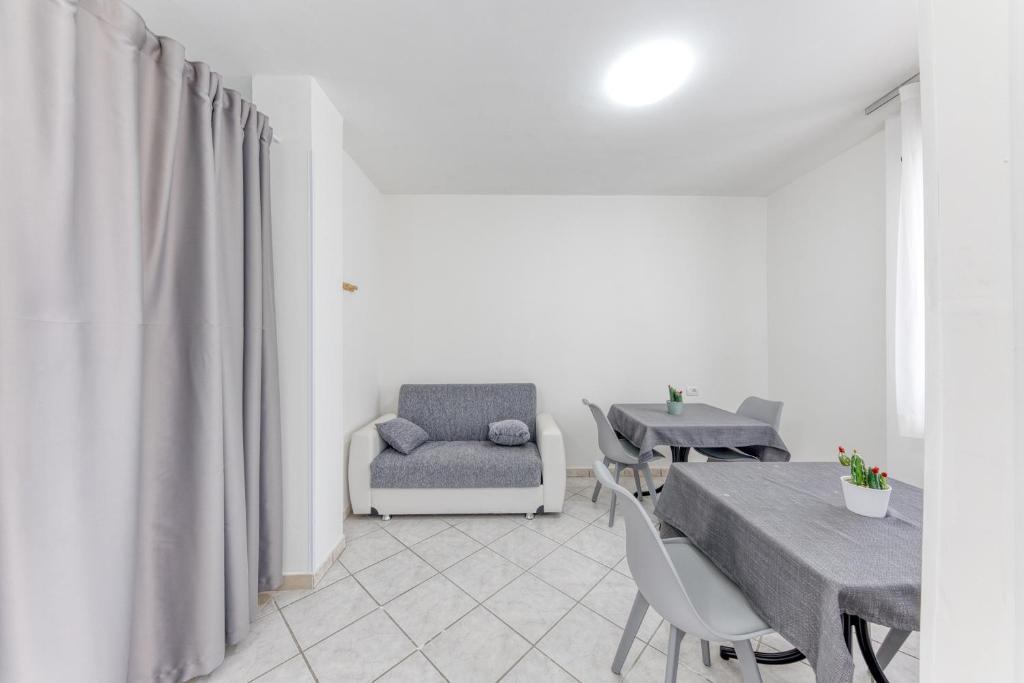 Al Mare Da Marra - Appartement Supérieur 1 Chambre Avec Balcon