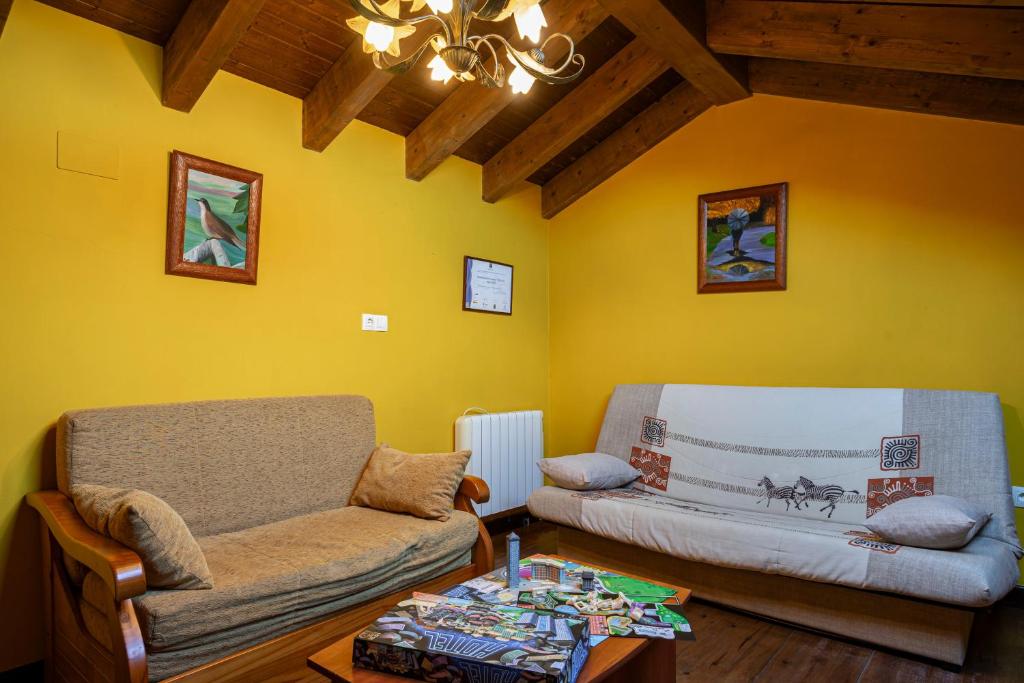 Apto Amarillo - Casa el gaitero - Triple Room With Garden View