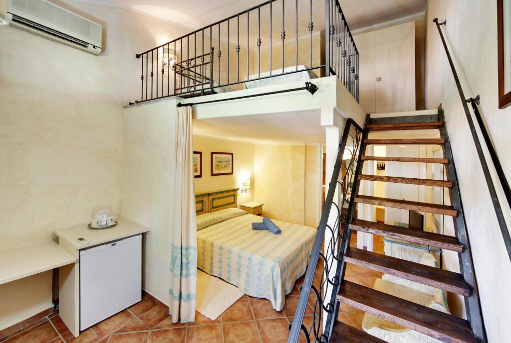 Colonna Hotel Du Golf - Classic Triple Room (3 Adults)
