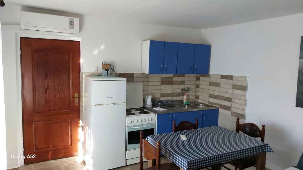 Apartman M - One-Bedroom Apartment