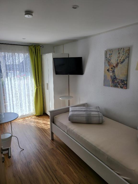 Pension Linde - Standard Single Room With Shower