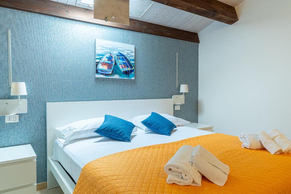 Le Saline Rooms Marzamemi - Triple Room With Shower