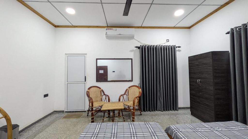 KATHIR Guest House - Chambre Familiale Avec Salle De Bains Privative