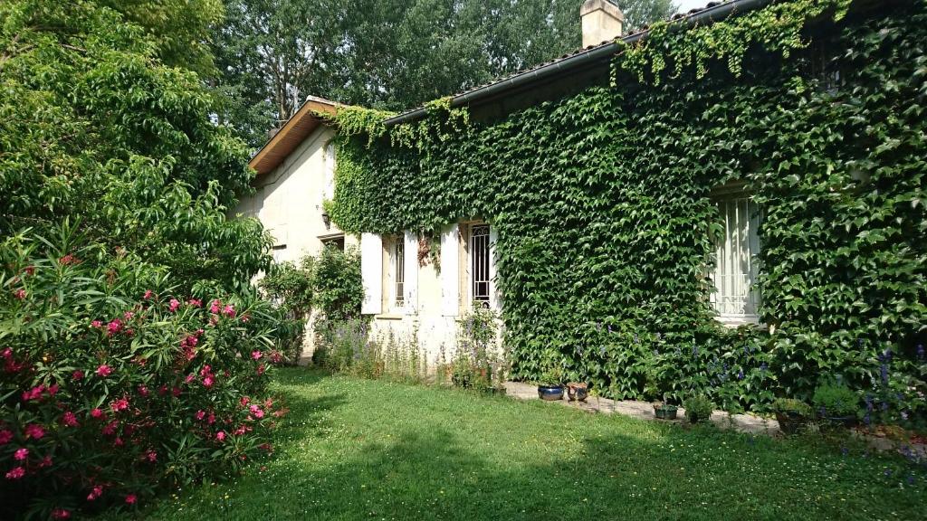 Gallery image of Chambre de La Lagune in Saint-André-de-Cubzac