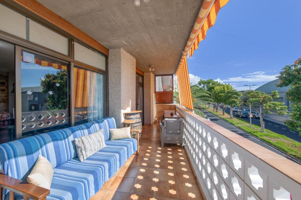 Casa Carolina Y Roger Tazacorte - Housity