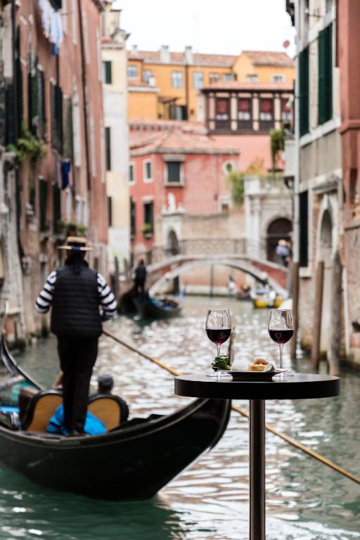 All’Angelo Art Hotel - Resim 37