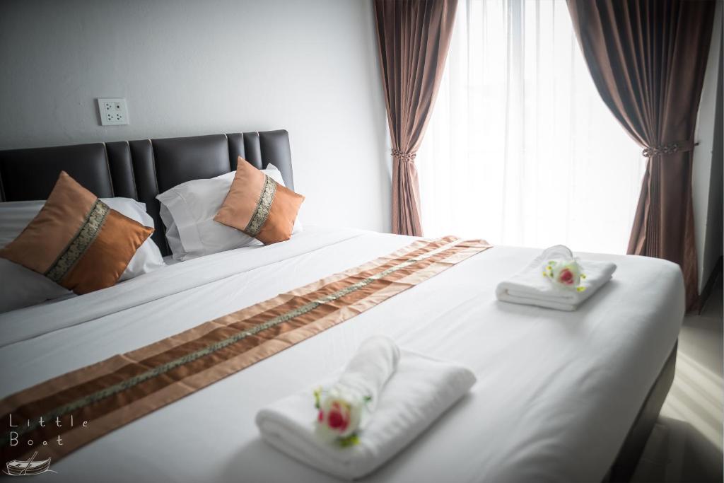 Retro Twin Home Maesot, Mae Sot (updated prices 2024)