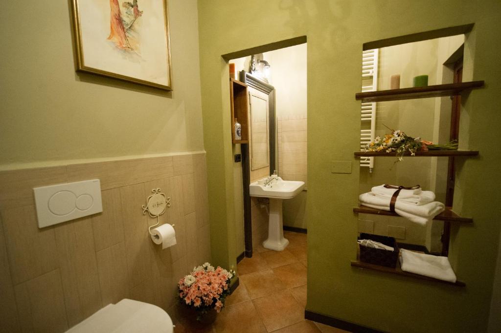 Koupelna v ubytování B&B Borgo Cortese