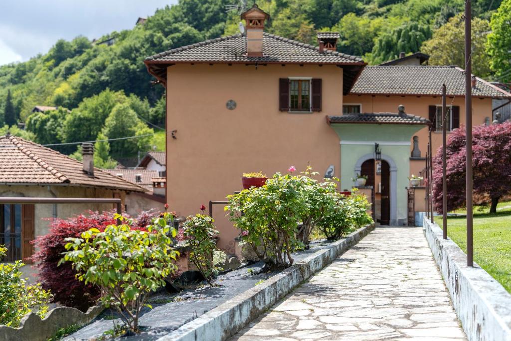 Gallery image of Casa Venanzio e Martino - Como Lake in Plesio