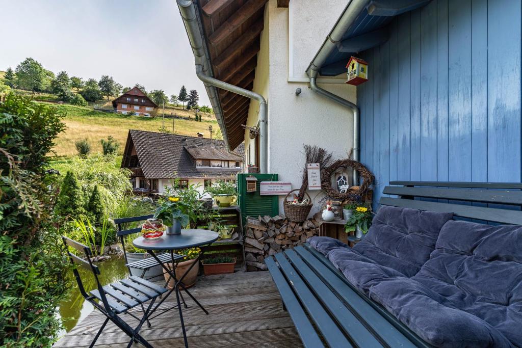 Furtwengler - Two-Bedroom Deluxe Apartment With Balcony