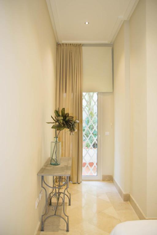 Puerta Principe Luxury Apartments - 9