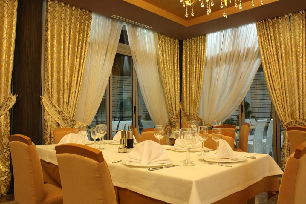 Restaurace v ubytování Hotel Colosseo & Spa