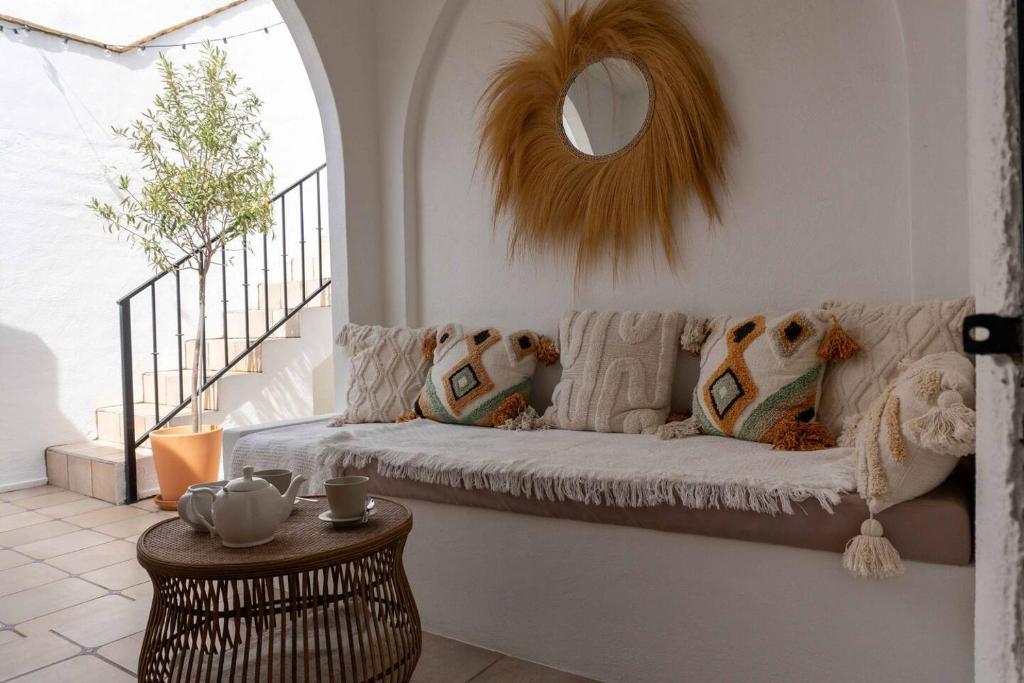 Lovely Pueblo House with Pool & Sea Views Mijas 2