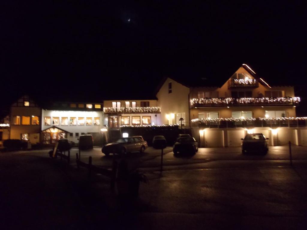 Fotografie z fotogalerie ubytování Hotel Haus am See v destinaci Simmerath
