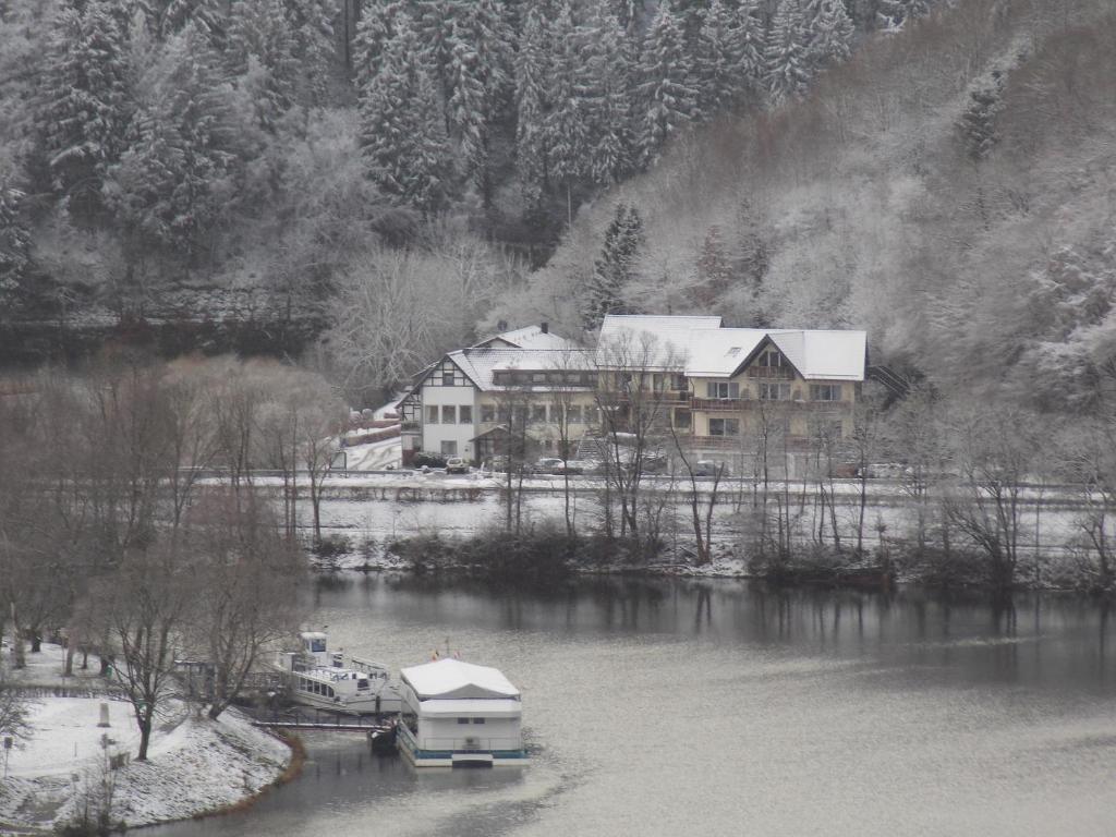 Fotografie z fotogalerie ubytování Hotel Haus am See v destinaci Simmerath