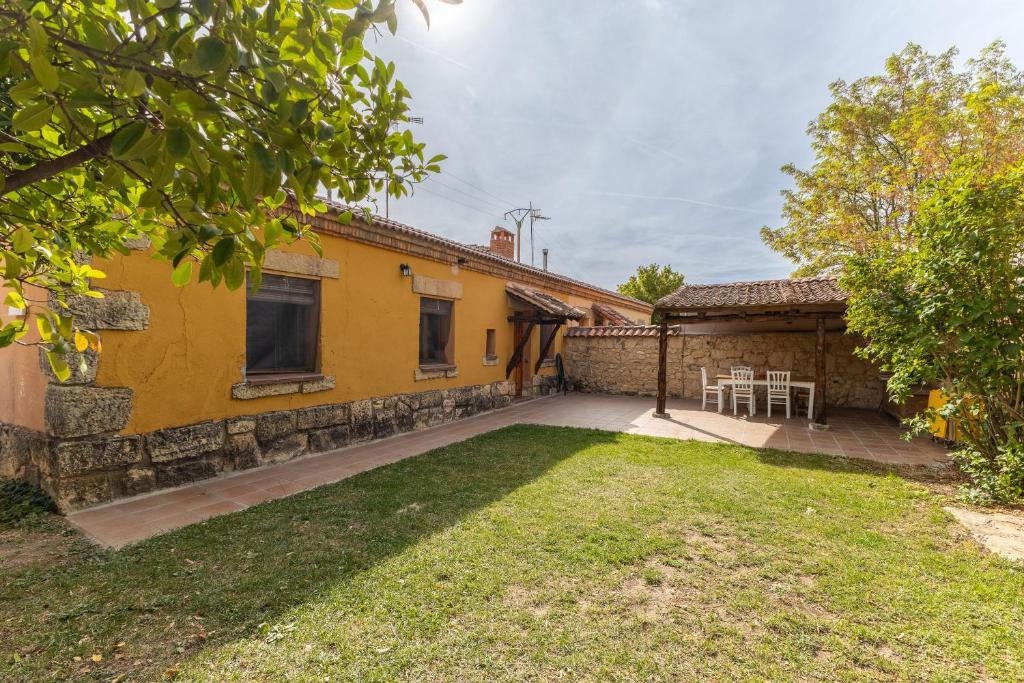 De los Maestros - Apartment With Garden View
