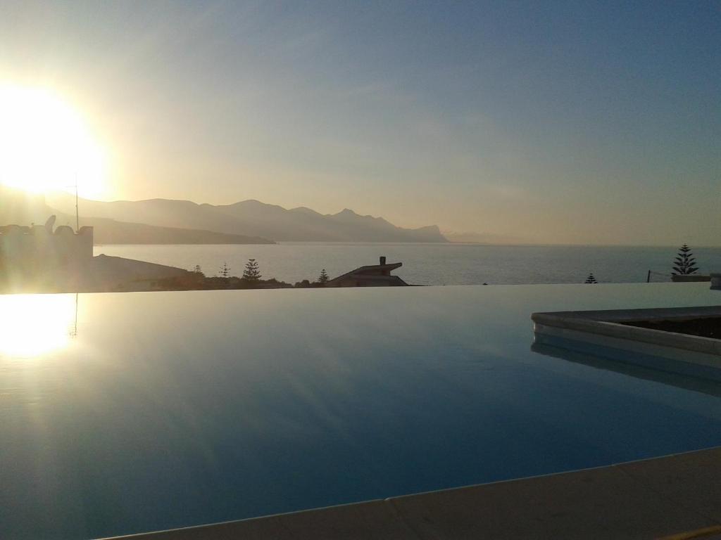 Beautiful View, Heated pool