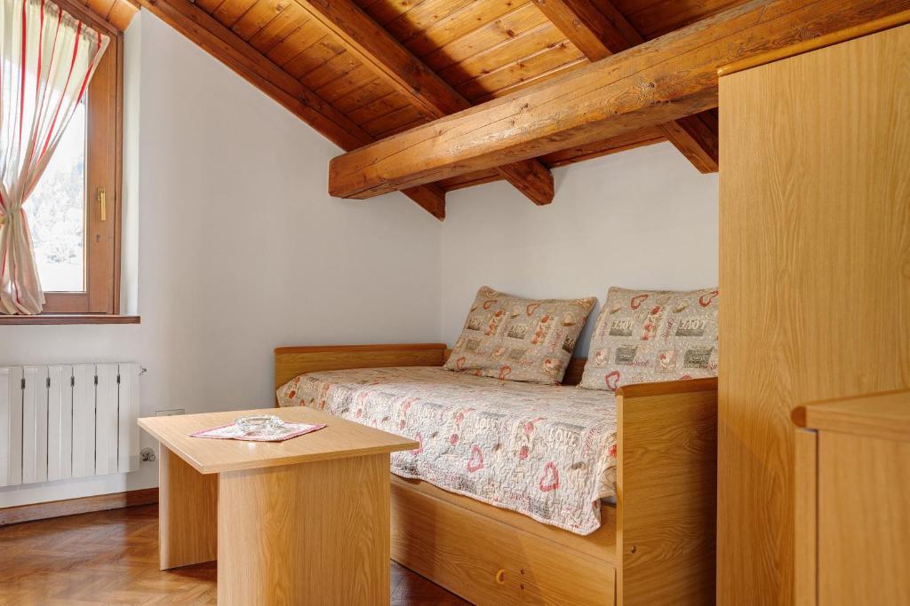 Residence Bonetti - One-Bedroom Apartment With Garden