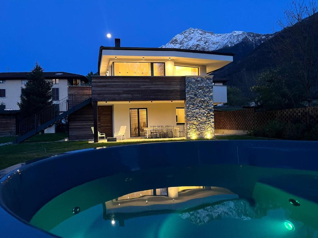 La villa del lago in terrazzo
