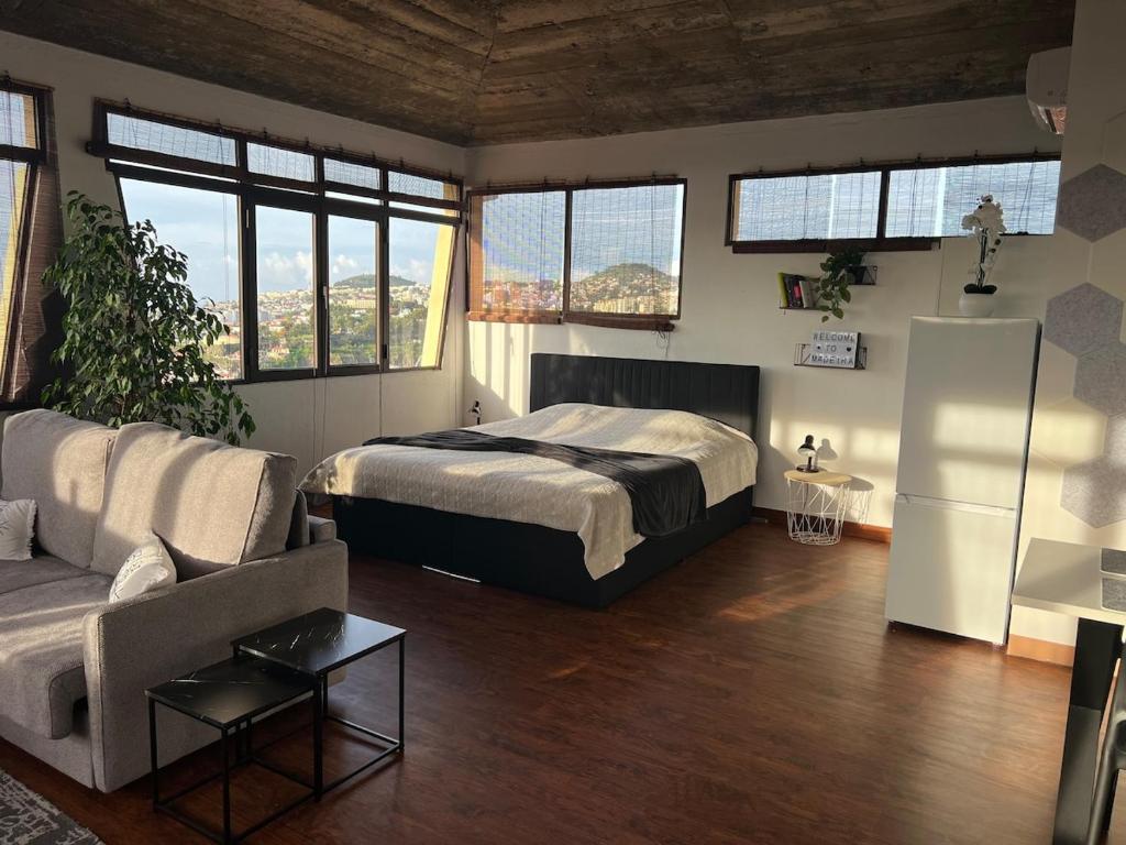 Sunset Studio - Panorama Aircon
