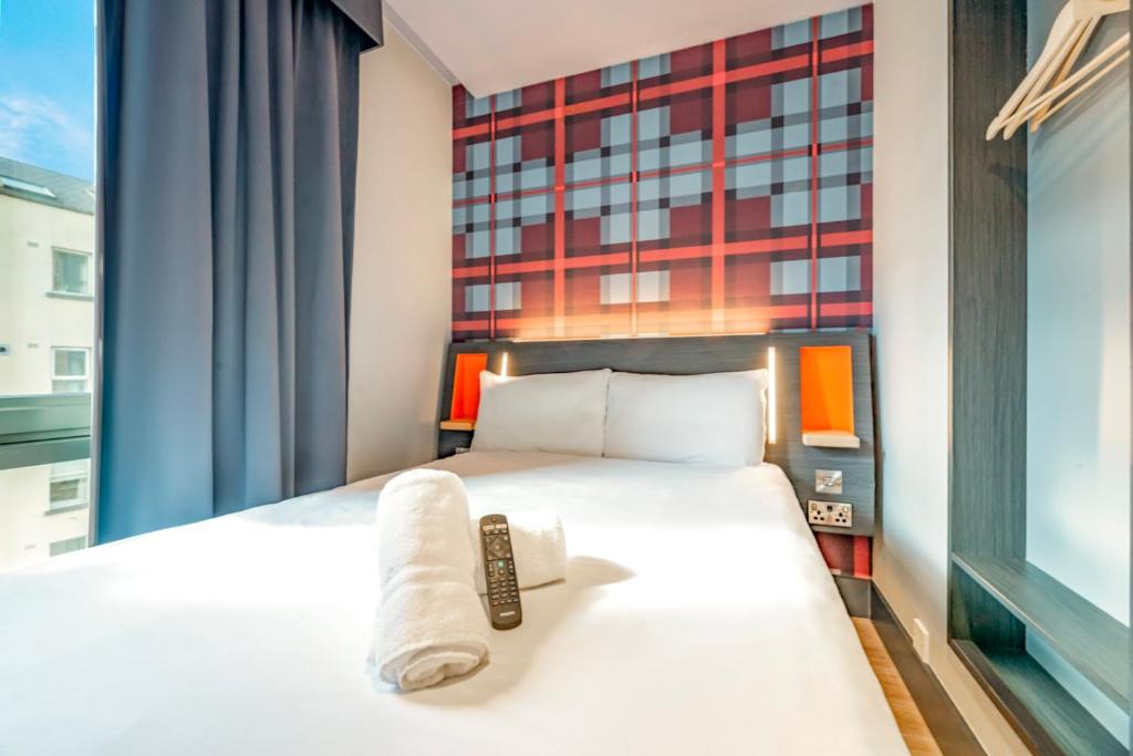 easyHotel Dublin photo