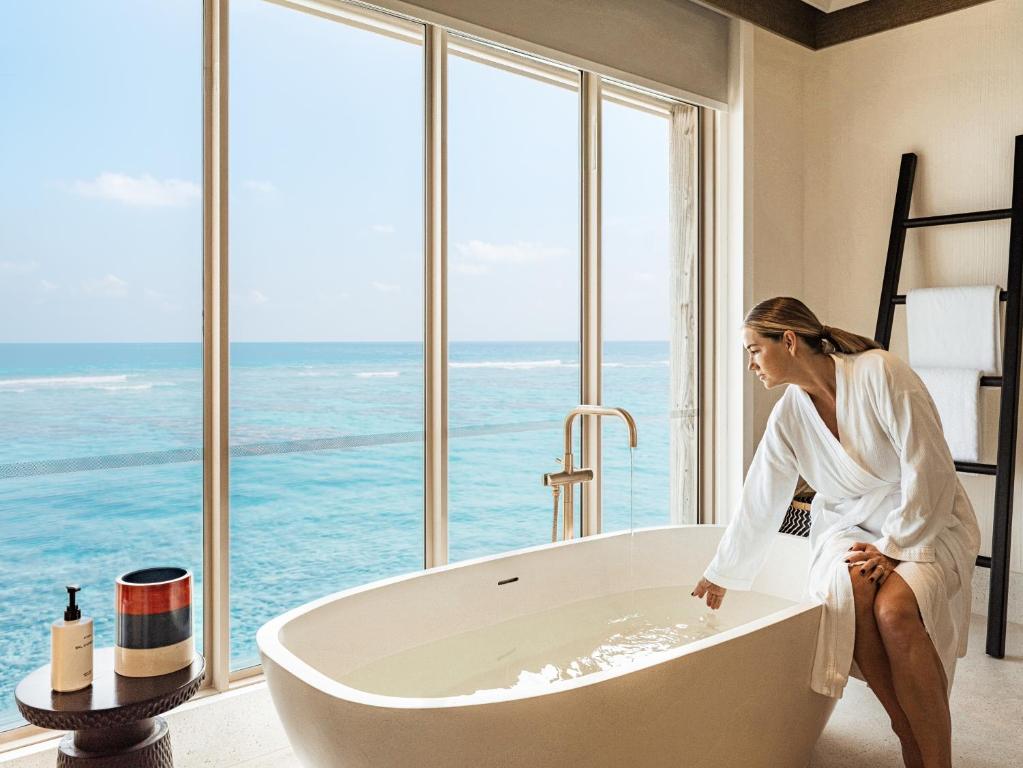Intercontinental Maldives Maamunagau Resort with Club benefits by IHG - View 11