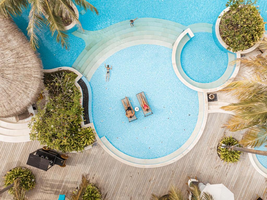 Intercontinental Maldives Maamunagau Resort with Club benefits by IHG - View 4