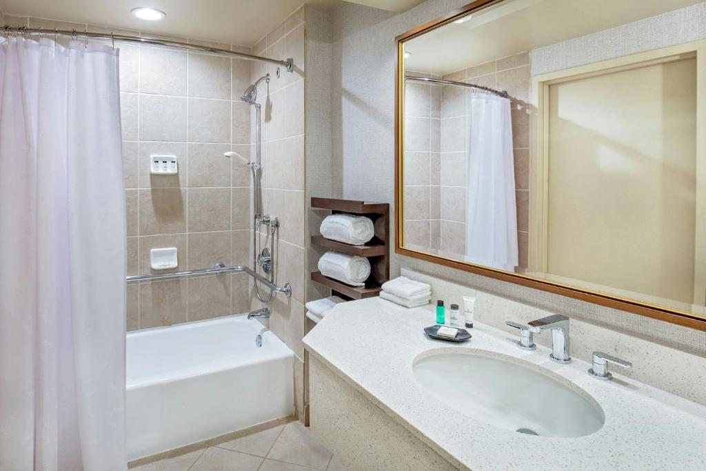 Sheraton Music City Nashville Airport - 