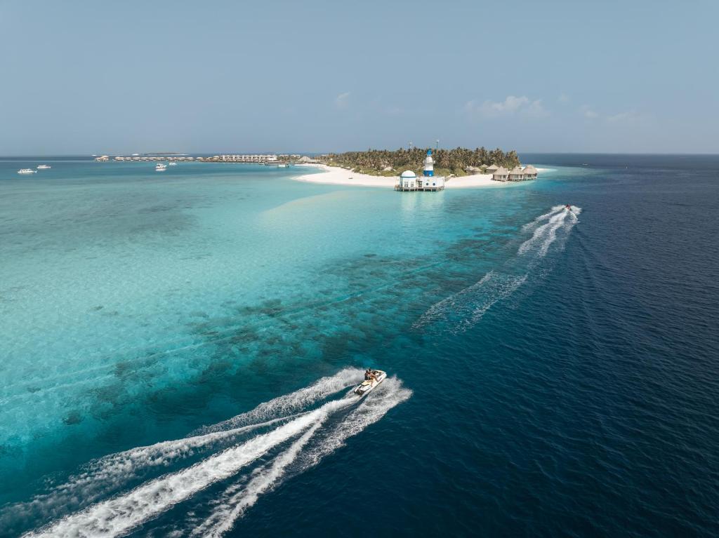 Intercontinental Maldives Maamunagau Resort with Club benefits by IHG - View 16