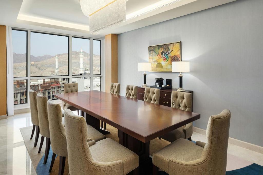 جناح توأم ديلوكس , 1 BEDROOM , 3 , 3 SEMI