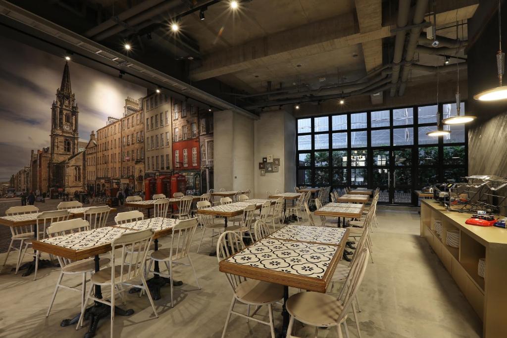 MINI HOTELS(逢甲館)餐厅或其他用餐的地方
