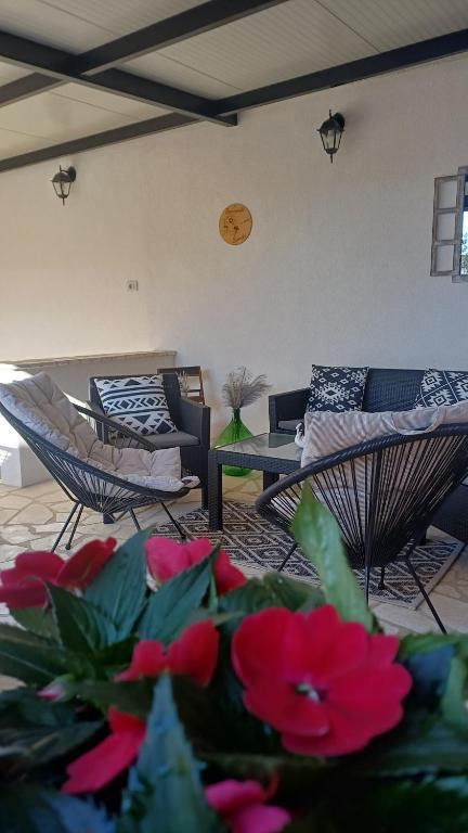 Casa Šimeti Charming Mediterranean Home near Poreč with Private Garden & Free Parking